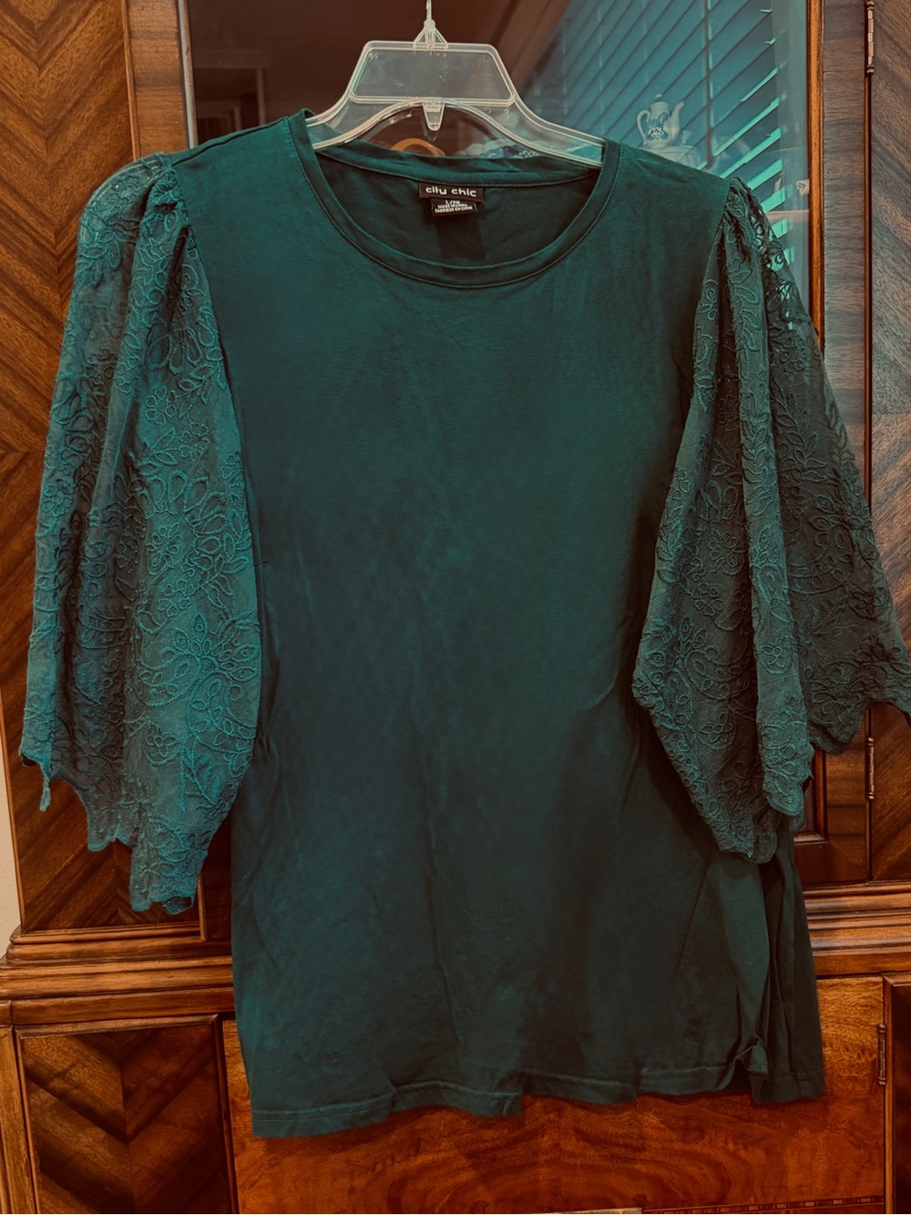 Gorg Deep Green City Chic Tee w Lace Sleeves